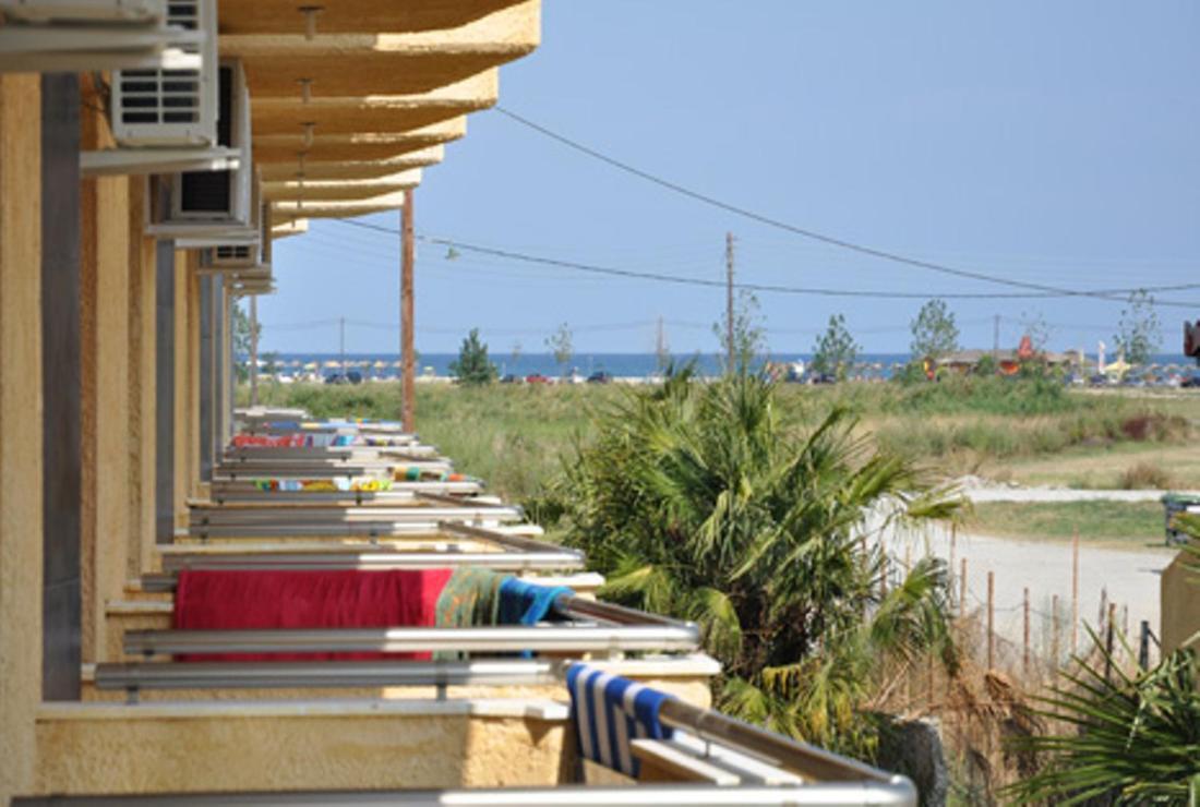 Lilalo Ηotel Paralia Katerinis Ruang foto