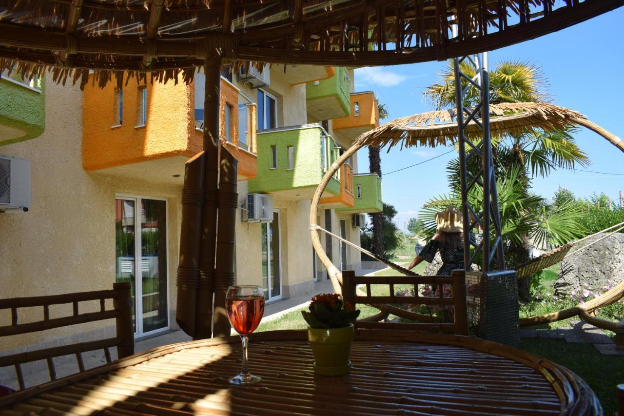 Lilalo Ηotel Paralia Katerinis Bagian luar foto